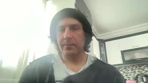 Snapshot of alphandre chatting on 01-20-25, 12:39 AlphAndre online show from 01-20-25, 12:39