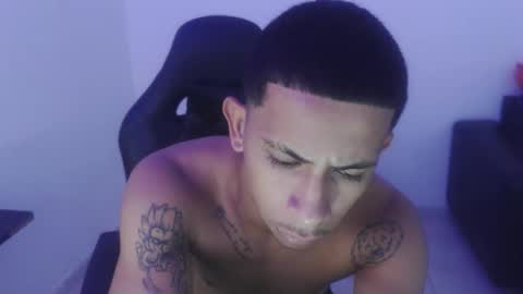 alphas_latins online show from 03-03-26, 06:08