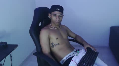 alphas_latins online show from 03-13-26, 01:23