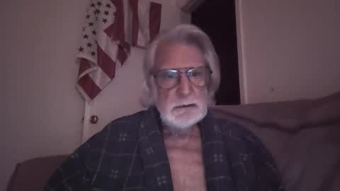 AlphaUniform online show from 04-20-26, 10:29