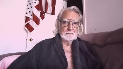 AlphaUniform online show from 05-28-26, 02:03