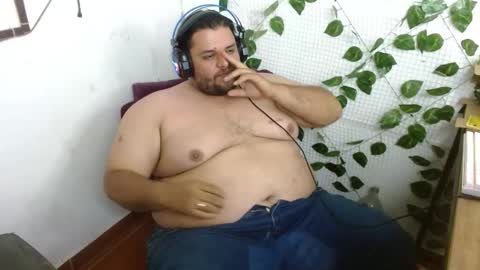 Jhosep online show from 10-12-25, 01:59