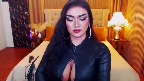 Alura Jhenson online show from 11-16-25, 01:22