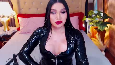 Snapshot of alurajhenson chatting on 05-02-26, 10:48 Alura Jhenson online show from 05-02-26, 10:48