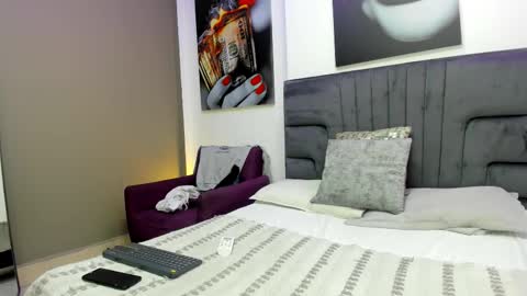 Snapshot of alvin_daley chatting on 11-17-25, 11:05 Alvin Daley online show from 11-17-25, 11:05