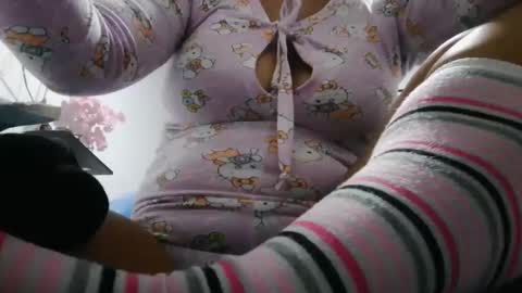 analia online show from 10-24-25, 03:47