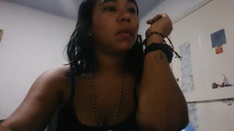 Snapshot of aly826805 chatting on 01-13-26, 04:40 analia online show from 01-13-26, 04:40