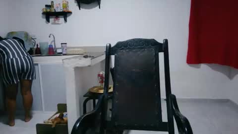 Snapshot of aly826805 chatting on 02-26-26, 05:17 analia online show from 02-26-26, 05:17