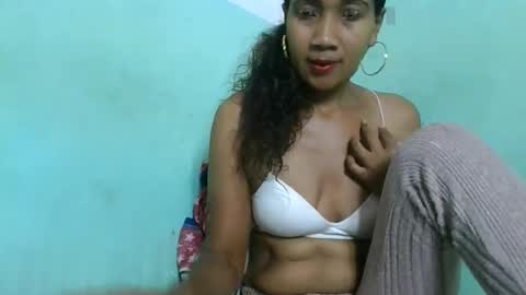 Snapshot of alyahtah chatting on 05-30-26, 06:32 alyahtah online show from 05-30-26, 06:32