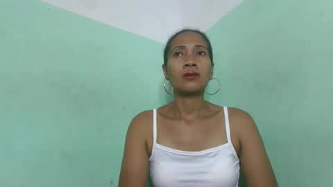 Snapshot of alyahtah chatting on 06-05-26, 05:03 alyahtah online show from 06-05-26, 05:03