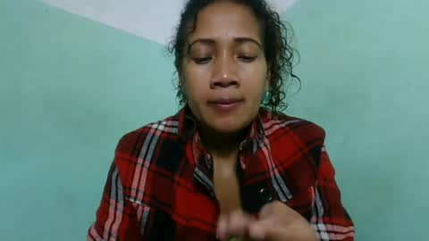 Snapshot of alyahtah chatting on 06-26-26, 06:18 alyahtah online show from 06-26-26, 06:18
