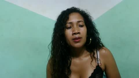 Snapshot of alyahtah chatting on 07-21-26, 07:54 alyahtah online show from 07-21-26, 07:54