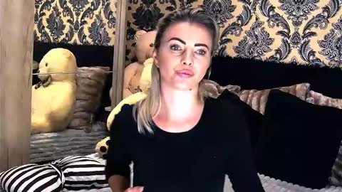 aly online show from 01-10-25, 01:41