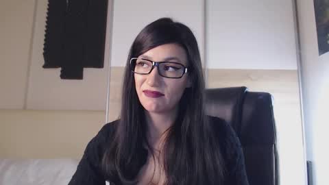 Alice online show from 01-22-25, 01:42