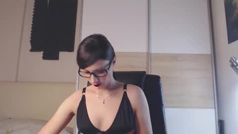 Alice online show from 02-19-25, 02:01