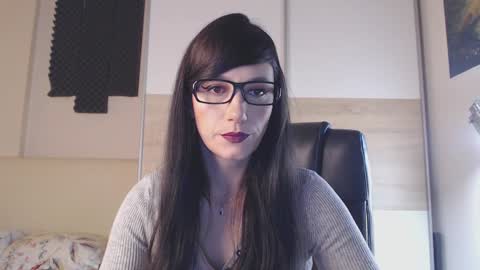 Alice online show from 03-05-25, 01:28