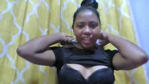 Snapshot of alydiah816442 chatting on 05-16-26, 04:31 alydiah816442 online show from 05-16-26, 04:31