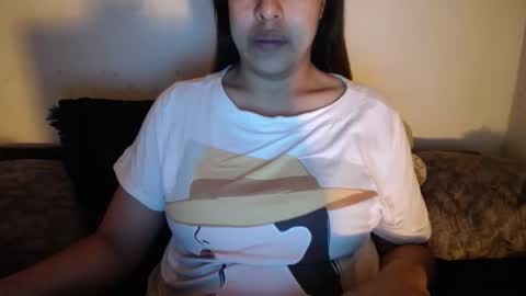 Snapshot of alynfoxx chatting on 03-26-26, 03:56 Alyn Maria online show from 03-26-26, 03:56