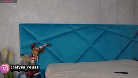 Alyse online show from 02-19-25, 06:00