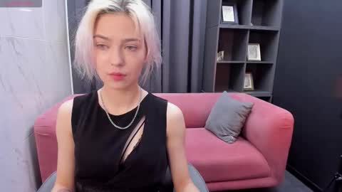 Snapshot of alysiasun chatting on 10-03-25, 02:03 Alysia online show from 10-03-25, 02:03