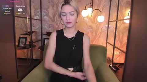 Snapshot of alysiasun chatting on 11-05-25, 07:30 Alysia online show from 11-05-25, 07:30