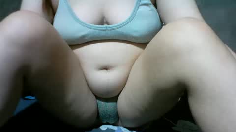 Snapshot of alyssa_hope chatting on 02-11-25, 06:19 alyssa_hope online show from 02-11-25, 06:19