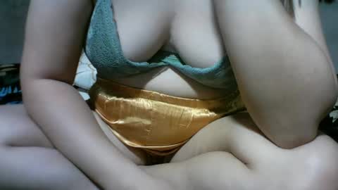 Snapshot of alyssa_hope chatting on 02-23-25, 12:51 alyssa_hope online show from 02-23-25, 12:51