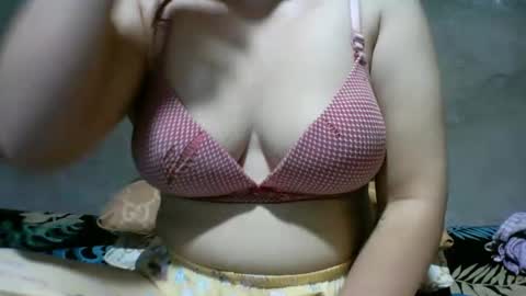 Snapshot of alyssa_hope chatting on 03-09-25, 05:44 alyssa_hope online show from 03-09-25, 05:44