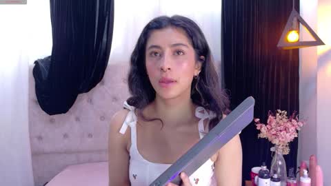 Snapshot of alyssa_joness chatting on 02-02-26, 02:16 alyssa_joness online show from 02-02-26, 02:16