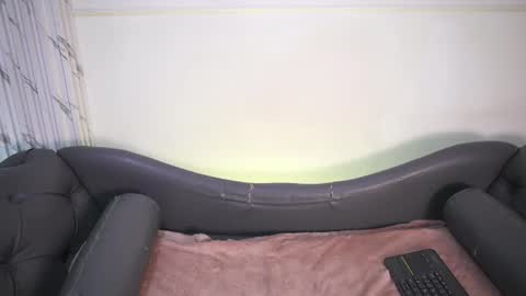 Snapshot of alyssa_joness chatting on 06-23-26, 04:32 alyssa_joness online show from 06-23-26, 04:32
