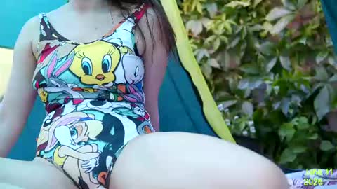Snapshot of alyssa_pusy chatting on 06-20-26, 02:20 Aly online show from 06-20-26, 02:20