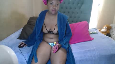 Snapshot of alyssabrownx chatting on 05-09-26, 10:20 alyssabrownx online show from 05-09-26, 10:20