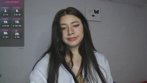 Snapshot of alythia chatting on 05-25-26, 01:22 alythia online show from 05-25-26, 01:22