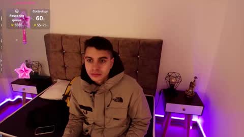 Amadeo Wild online show from 12-02-24, 01:57