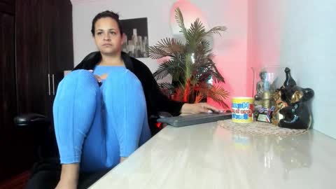 anny online show from 03-11-26, 03:23