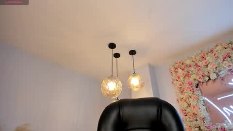 Snapshot of amaiahaywood chatting on 10-26-25, 11:20 Amaia Haywood online show from 10-26-25, 11:20