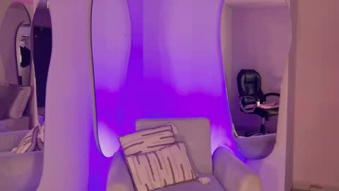 Snapshot of amaiahaywood chatting on 11-08-25, 05:18 Amaia Haywood online show from 11-08-25, 05:18