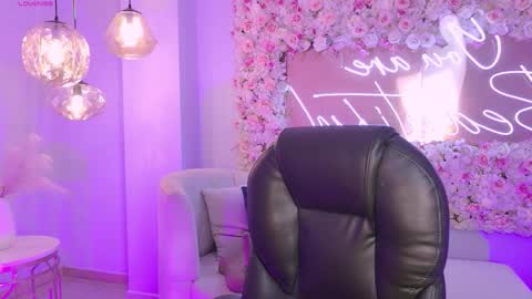 Snapshot of amaiahaywood chatting on 12-04-25, 06:34 Amaia Haywood online show from 12-04-25, 06:34