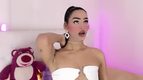 amal_baddel_ online show from 11-23-25, 03:39