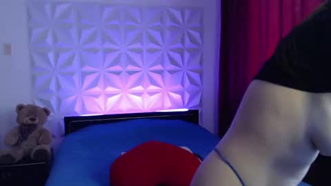 Snapshot of amalett chatting on 07-25-26, 02:25 Amalett online show from 07-25-26, 02:25