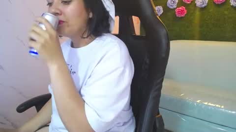 amalia_a online show from 07-17-26, 12:45