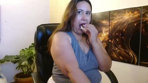 AMALIA online show from 04-21-26, 01:42