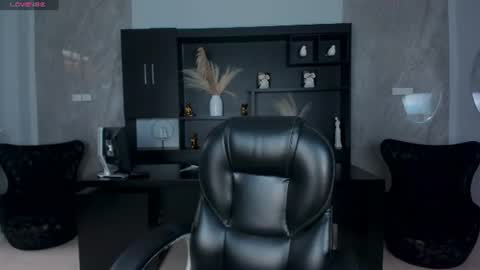 Amalia cruss online show from 07-04-26, 08:15