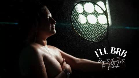 Amalia Im Back See you soon this January 7 at 10 pm Colombia time online show from 10-27-25, 10:58