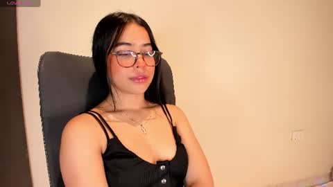 Amalia    real MIA  online show from 06-11-26, 02:53