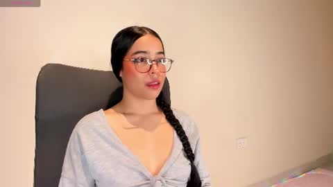 Amalia    real MIA  online show from 07-27-26, 04:19