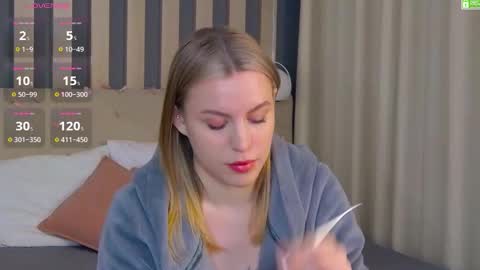 Snapshot of amaliabell chatting on 01-16-26, 01:26 Amalia online show from 01-16-26, 01:26