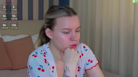 Amalia online show from 03-17-26, 01:14