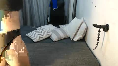 amaliafox11 online show from 02-09-25, 01:35