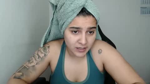 The queen of the biceps  online show from 03-11-25, 06:08